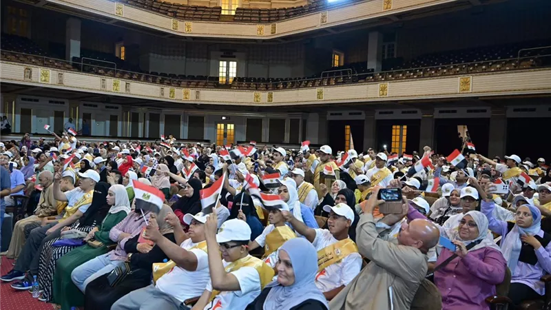 احتفالية بجامعة القاهرة لتسليم شهادات المعاملة التجنيدية للطلاب ذوى الهمم| صور
