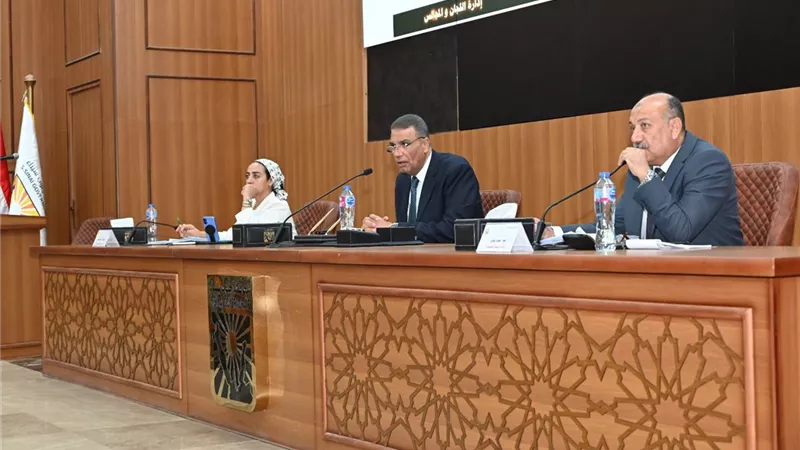 محافظ جنوب سيناء يترأس اجتماع المجلس التنفيذي رقم 5
