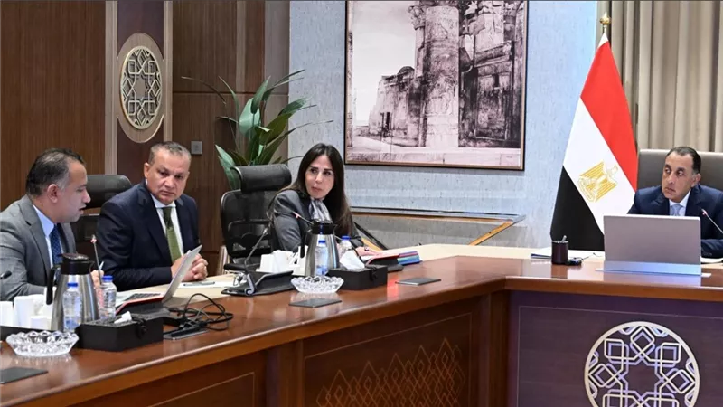 ؤئيس الوزراء يتابع جهود تطوير الأراضي والبنية الأساسية لدعم الاستثمار السياحي