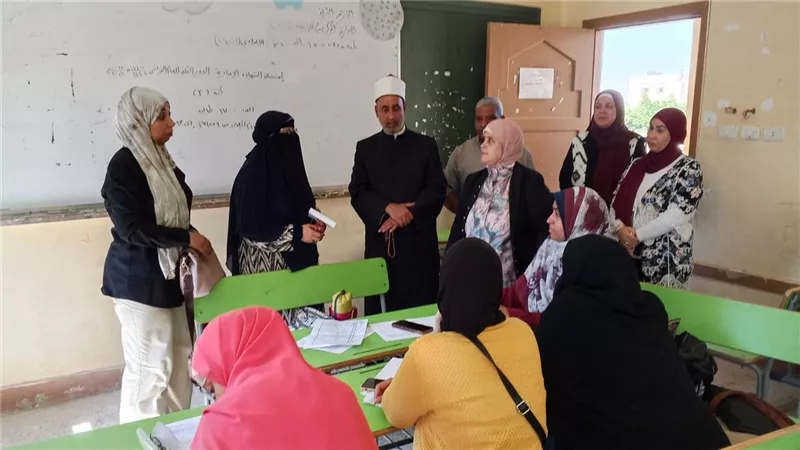 بمشاركة الموجهين.. ورش عمل متخصصة لتطوير المناهج الدراسية بأزهرية السويس