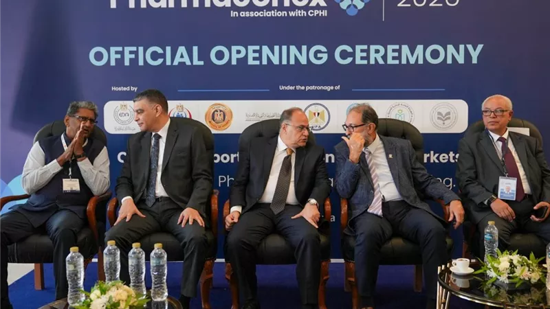 مصر مركز إقليمي لصناعة الدواء.. الغمراوي: 38 مشروعا استراتيجيا لتوطين الصناعة