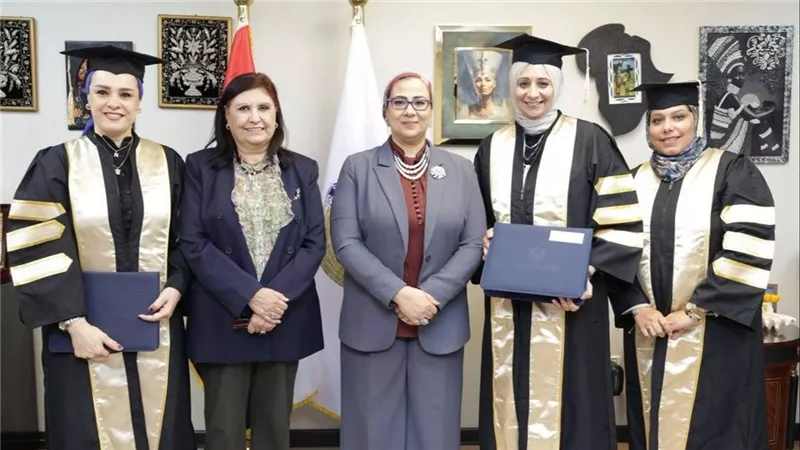 المجلس القومي للمرأة يهنئ ثلاثًا من كوادره لحصولهن على درجة الماجستير بتقدير