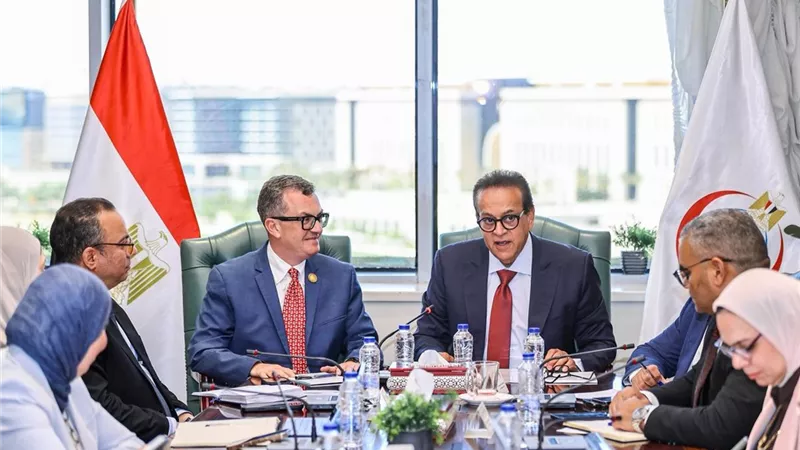 التخطيط والصحة تناقشان المشروعات الصحية بخطة التنمية الاقتصادية