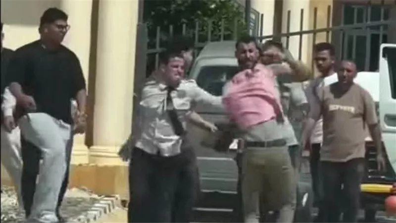 انفراجة في أزمة طالب شرق بورسعيد الأهلية: جلسة ودية بين رئيس الجامعة ووالده