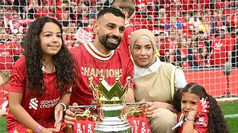 فرحة في عائلة محمد صلاح.. الملك يرزق بمولود جديد ذكر