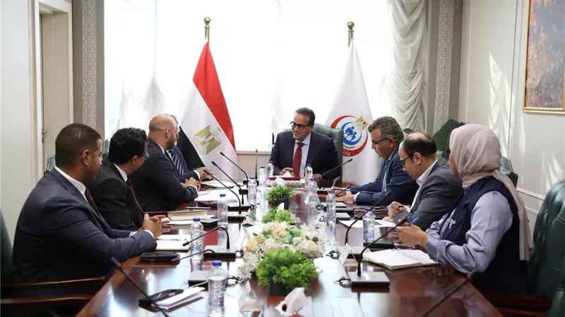 وزير الصحة يبحث توطين صناعة الأجهزة الطبية المتقدمة ونقل التكنولوجيا إلى مصر