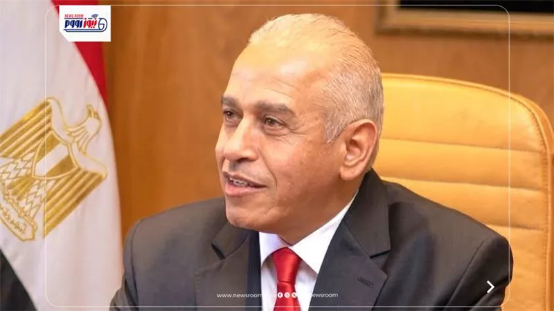 رئيس جامعة الفيوم يشهد إطلاق الموسم السابع من «مسرح المواجهة والتجوال»