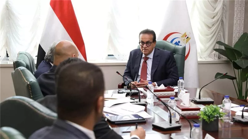 وزير الصحة يبحث مع وفد “فيليبس” تعزيز التعاون وتوطين صناعة الأجهزة الطبية