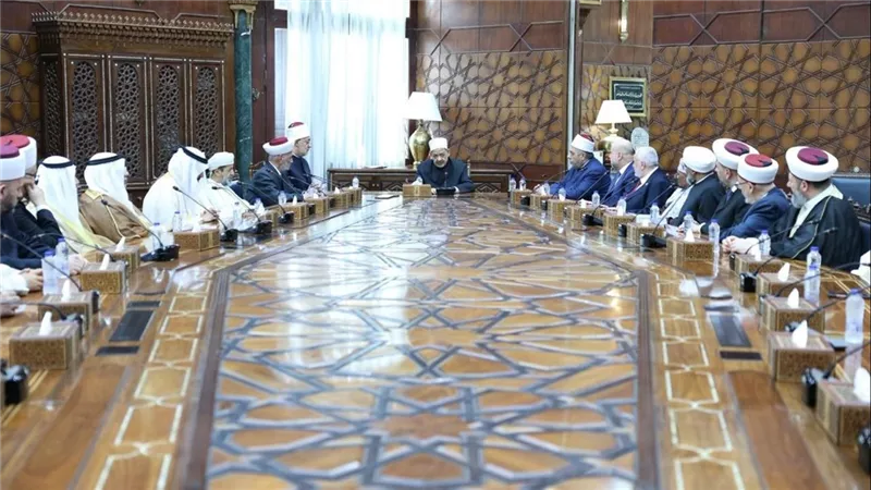 شيخ الأزهر يدعو إلى جبهة علمائية موحدة لمواجهة التحديات وصون هوية الأمة