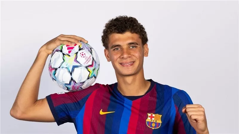 عبد الكريم على رأس قائمة برشلونة لمواجهة فينورد بدوري أبطال أوروبا
