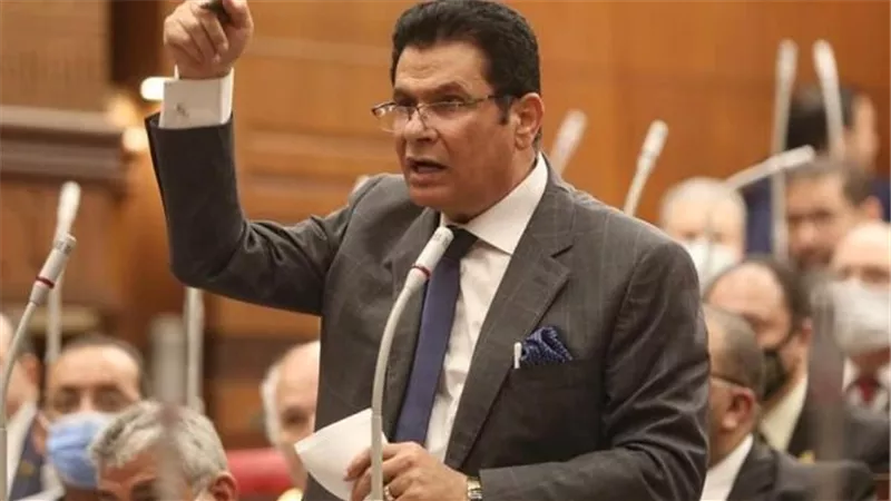نائب يسائل الحكومة عن السند القانوني لـ«البرنامج العلاجي» بالمرحلة الابتدائية