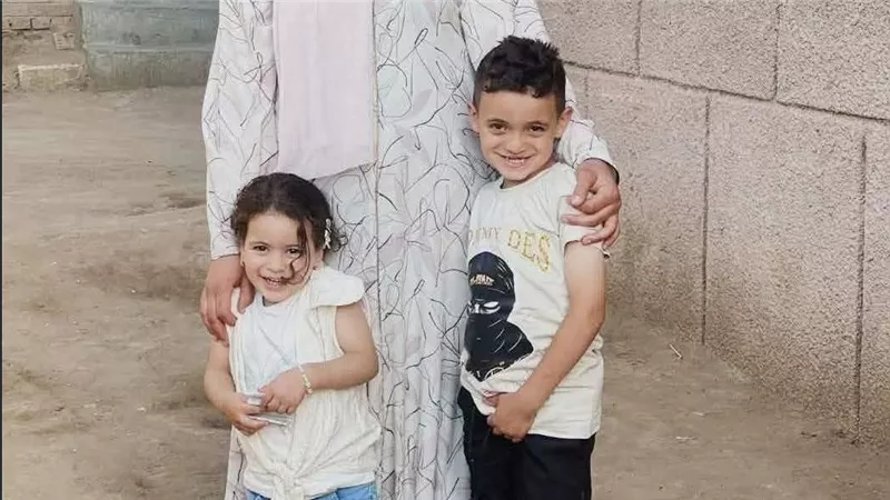 وفاة طفلين شقيقين تثير الشكوك ببنها.. آثار اعتداء ومواد سامة