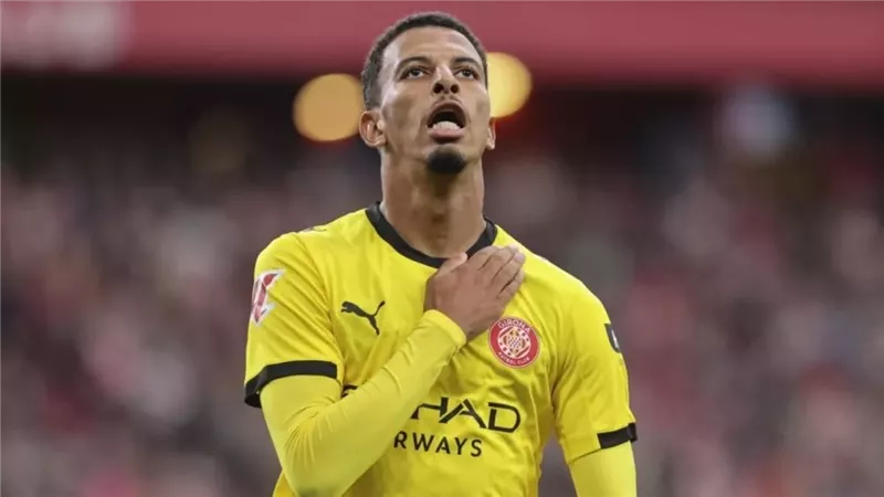 أوناحي يرحل عن جيرونا ويعود إلى باناثينايكوس مقابل 14 مليون يورو