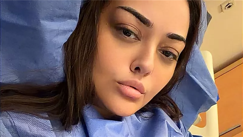 تعافي راندا البحيري من أزمتها الصحية الأخيرة                                 