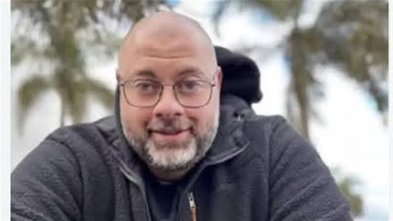 خالد منتصر يشيد بـ«معتز التوني»: «بيضحكنا وهو سايب إيديه ومش عارف أحل لغزه»