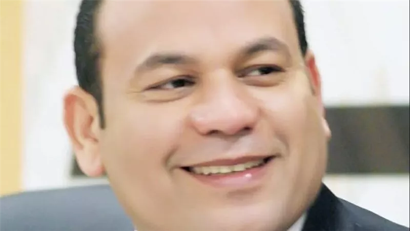 «البوست الوقح» يشعل خناقة.. عبدالجواد أبو كب يهاجم جمال زهران بسبب صورة لفاطمة بركة
