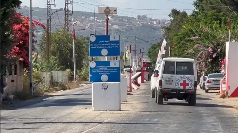 الصليب الأحمر يسهل نقل 5 مفرج عنهم من إسرائيل إلى لبنان