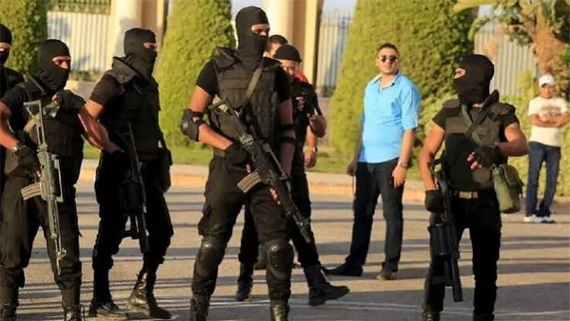 الجيرة قلبت خناقة.. 6 أشخاص في قبضة الأمن بعد مشاجرة وإصابات بالغردقة