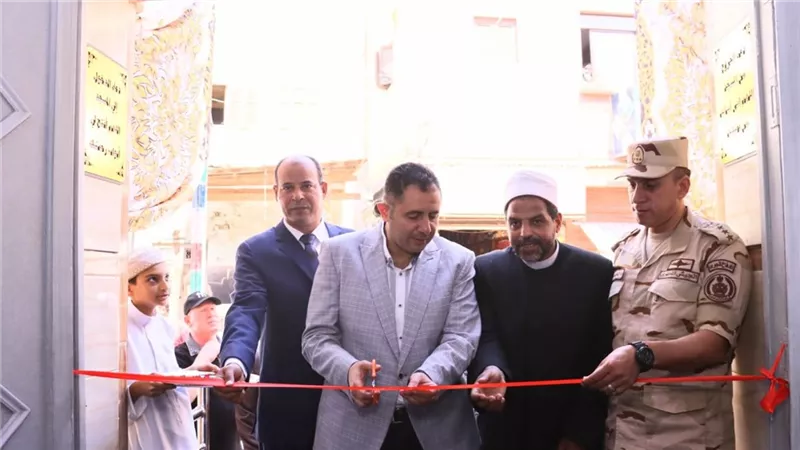 محافظ دمياط يفتتح مسجد «الرحمة» بالزرقا ويؤدي فيه صلاة الجمعة