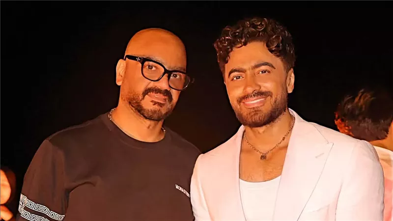 تامر حسني : بتعامل مع شغلي إني لسه مبتدئ وحسام أخويا الكبير سندي وضهري