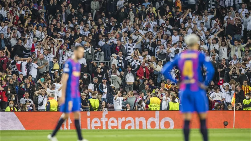 قرار مفاجئ من برشلونة قبل مواجهة فينورد بدوري أبطال أوروبا