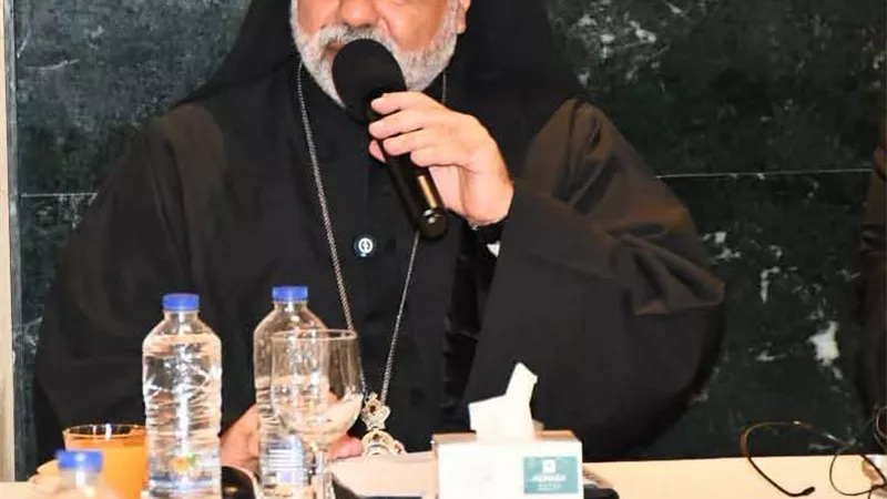 مطران بالكنيسة الكاثوليكية: مصر نموذج فريد للتعايش بين المسلمين والمسيحيين 