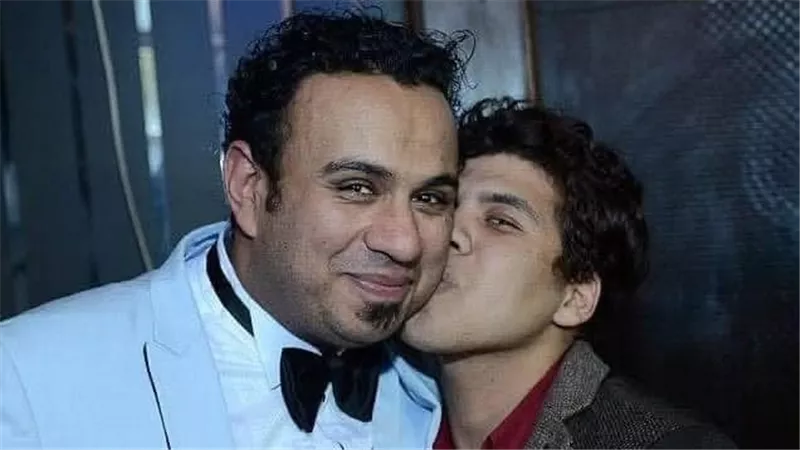 عمر كمال عن محمود الليثي : أبويا اللي رباني مهما الناس حاولت تبوظ اللي بينا 