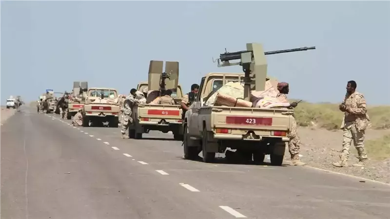 مستشار وزير الدفاع اليمني: تجاوزنا مرحلة إعادة التموضع وبدأنا الهجمات المضادة