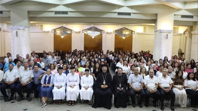 بطريرك الأقباط الكاثوليك يزور مدرسة سان جورج بمدينة نصر قبيل العام الدراسي