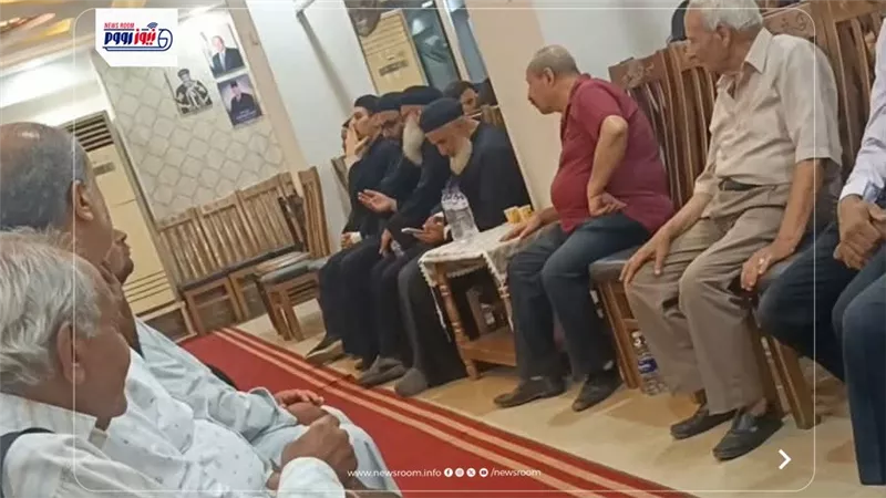 يتلقون واجب العزاء.. الحزن يخيم على أسرة ضحية انهيار عقار المنيا بعد انتشالها