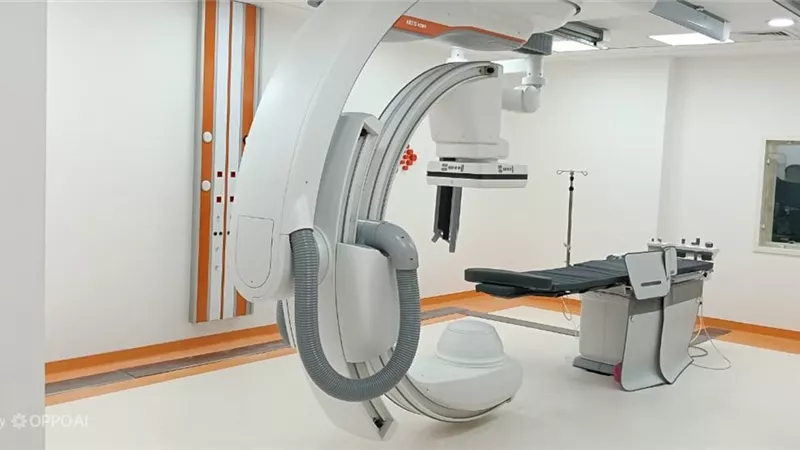 وزارة الصحة تدعم مستشفى الشيخ زايد بأحدث جهاز قسطرة ورنين مغناطيسي 1.5 تسلا