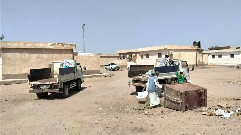 رفع 12 طن مخلفات من شوارع ومناطق حيوية بمدينة الشلاتين
