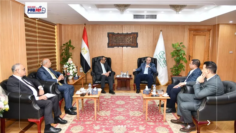 محافظ الفيوم يبحث دعم المشروعات الصغيرة والتصنيع الزراعي مع جهاز تنمية المشروع