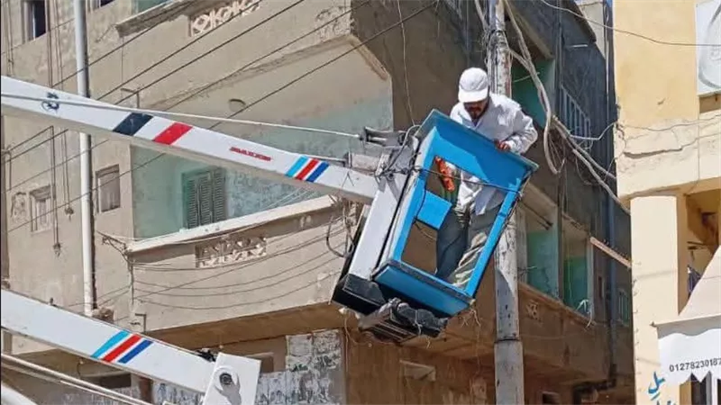 محافظ كفر الشيخ: إزالة 30 إعلانًا مخالفًا ببرج البرلس