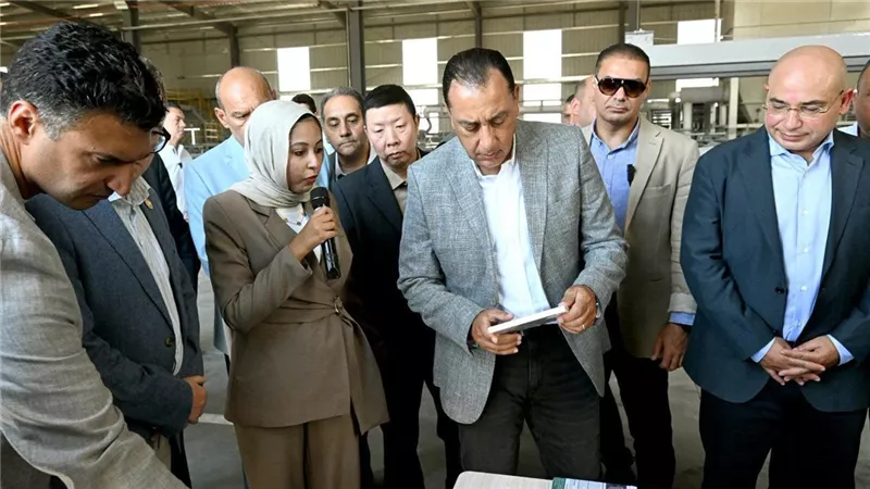 رئيس الوزراء يفتتح مصنع «بي شين تاي شان» لتكنولوجيا مواد البناء بمنطقة السخنة 