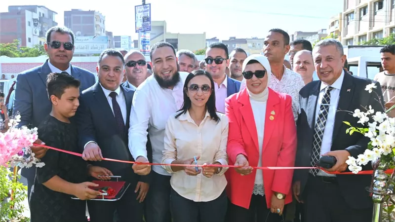 محافظ البحيرة تفتتح معرض أهلًا مدارس بأبو حمص بالبحيرة
