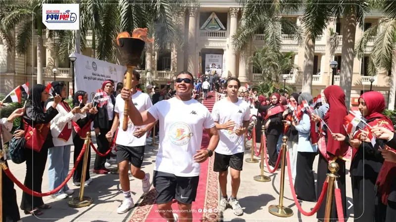 شعلة المنيا لأسبوع شباب الجامعات تواصل جولاتها الترويجية بجامعات مصر