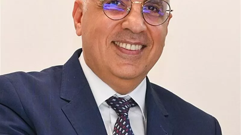 محافظ السويس يستقبل وزير الري لتفقد مشروع محطتي مياه الشلوفة بحي الجناين