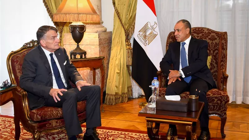مصر تدعم الأونروا.. عبد العاطي يشدد على حماية مقراتها وضمان وصول مساعدات غزة