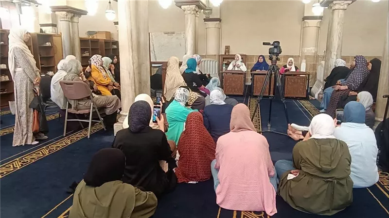 ملتقى المرأة بالجامع الأزهر: رعاية صحة المرأة مرتكز أساسي لاستقرار الأسرة