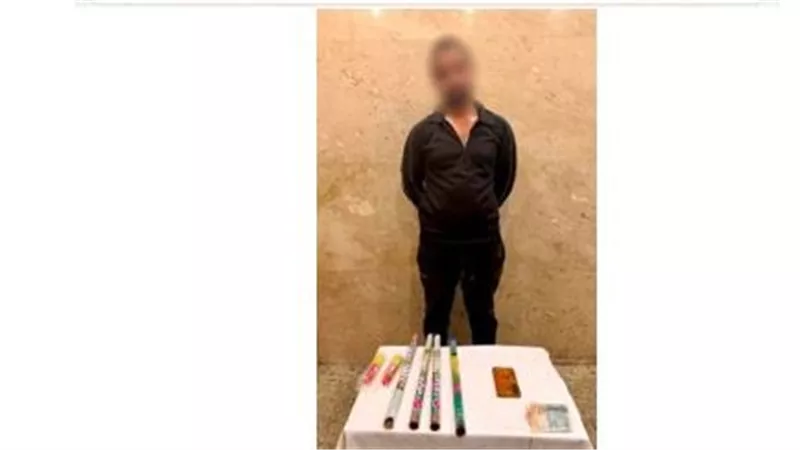 ضبط عاطل يروج لبيع الألعاب النارية عبر صفحة إلكترونية بالقليوبية