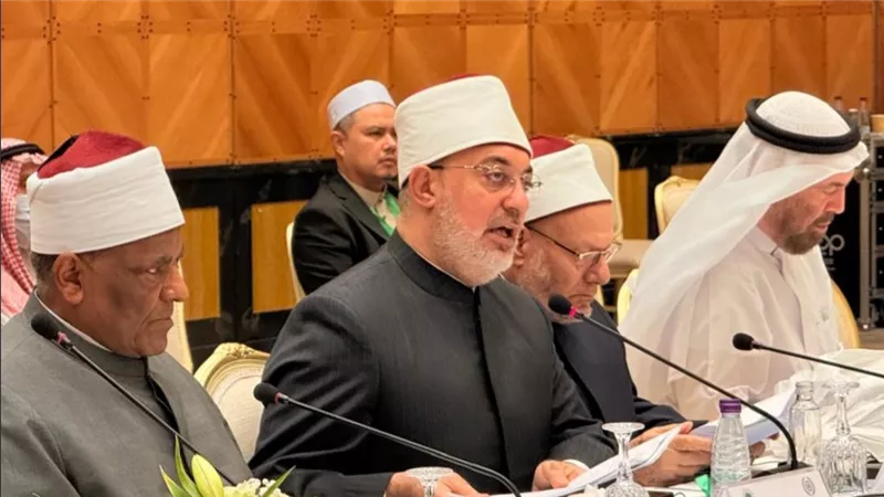المفتي يطرح حزمة توصيات لتعزيز السلم الأسري في ندوة مجمع الفقه الإسلامي بجدة