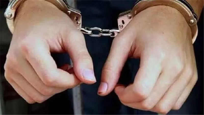 ضبط حداد تسبب في إحداث تلفيات بسقف شقة شقيقه في المعادي