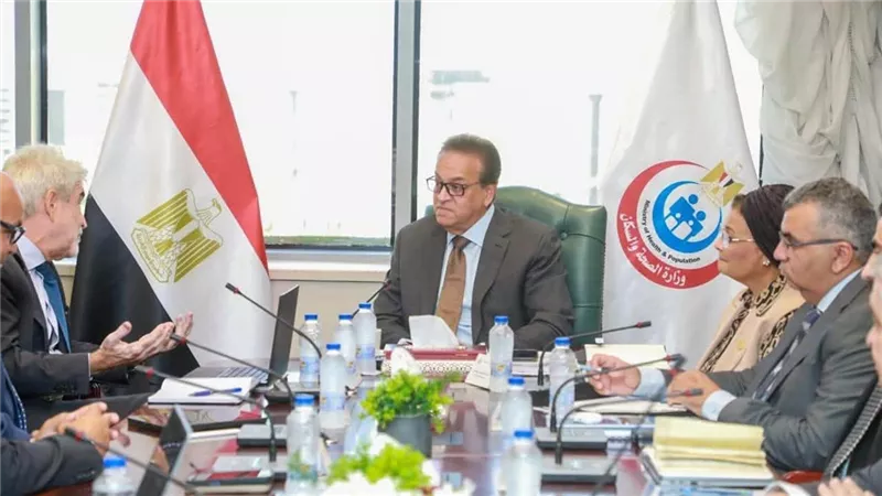 وزير الصحة يبحث سبل التعاون المشترك في القطاع الصحي مع شركة «IQVIA»