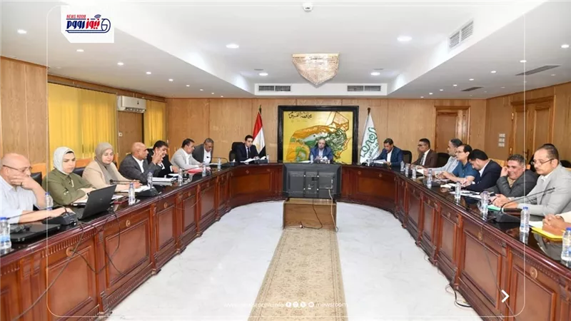 محافظ الفيوم يتابع ملف تقنين أراضي الدولة ويوجه بسرعة إنهاء جميع الطلبات