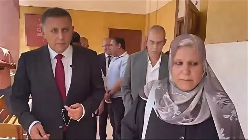 «الست دي لازم تتكرم».. بيج رامي يشيد بالأستاذة صالحة أبو الخير 