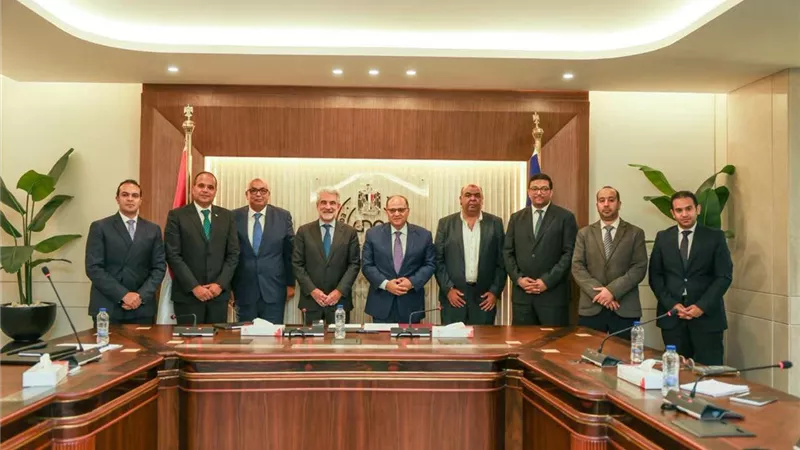 رئيس هيئةالدواء يبحث مع شركة «آي كيو فيا» تعزيز التعاون في التحول الرقمي