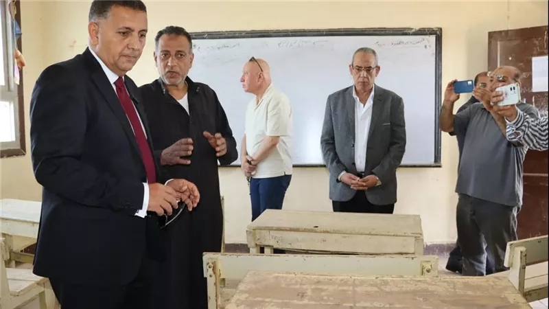 عودة مدير مدرسة برقطا إلى عمله بعد واقعة الجلابية مع محافظ القليوبية