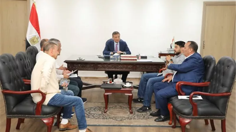 وزير الزراعة يوجه قطاعات الوزارة بالتفاعل الفوري مع طلبات النواب