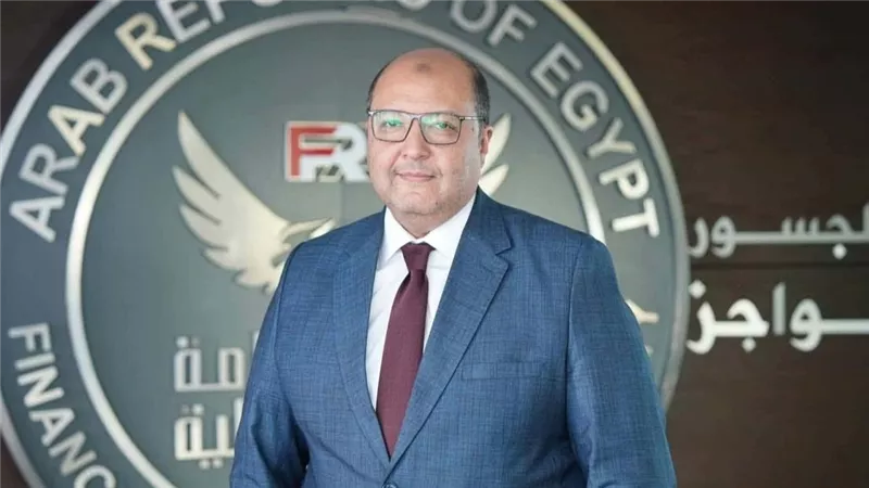 محمود جبريل يستمر مساعدا لرئيس الرقابة المالية لمدة عام جديد